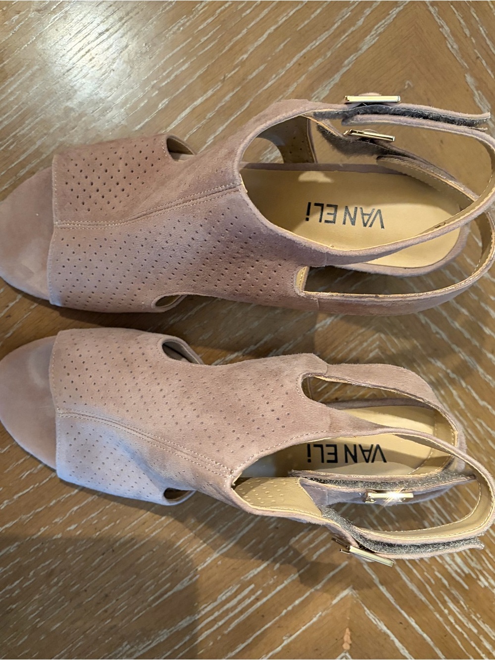 Vaneli Balsas Woman’s Suede Tan/Truffle Sandals Block Heel open Toe size 7M